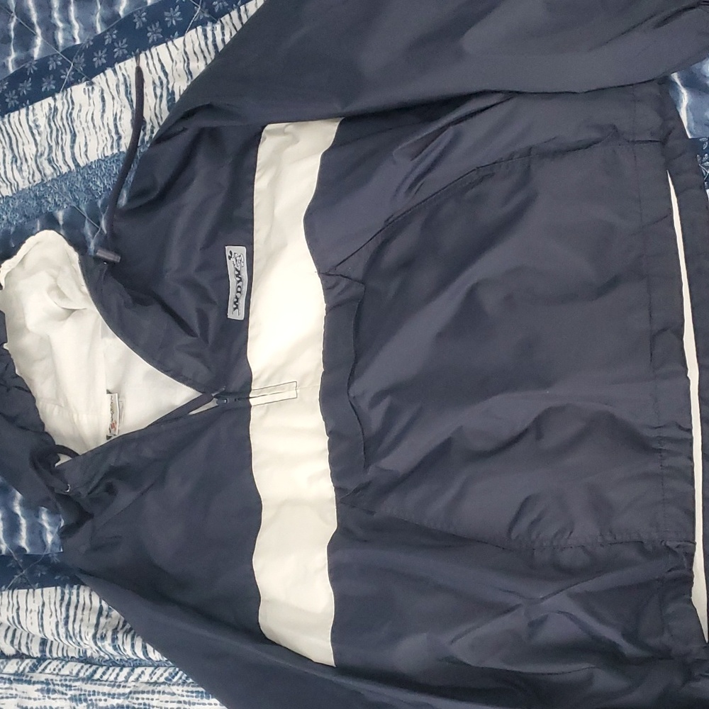 Officially Licensed Walt Disney World fleece lined hooded windbreaker. Large